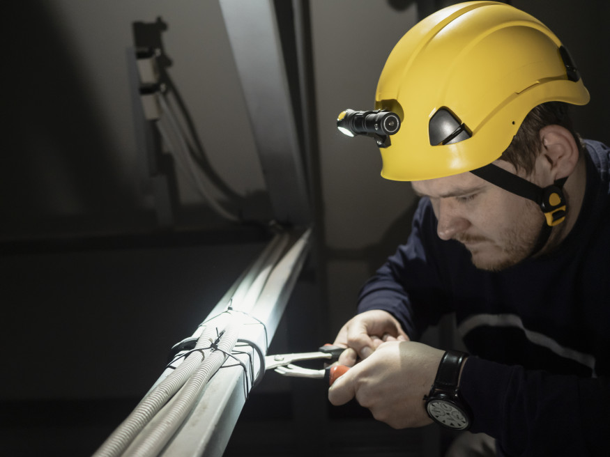 Крепление на каску Armytek AHM-03